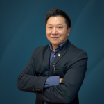 Milton Seigi Hayashi esclarece causas, tipos e soluções cirúrgicas eficazes para tratar a ginecomastia com segurança.