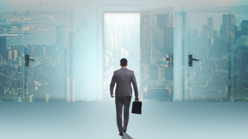 Para Alfredo Moreira Filho, a experiência aplicada transforma conhecimento em estratégia e fortalece decisões corporativas com mais equilíbrio.