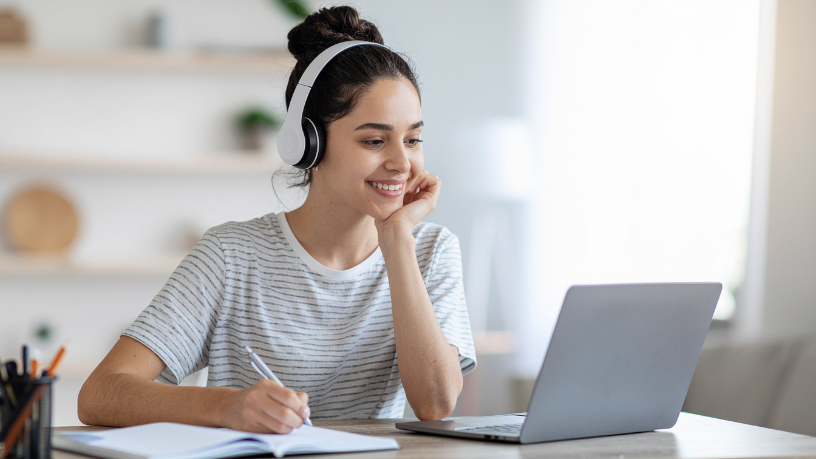 Descubra com Sérgio Bento De Araújo os caminhos do Novo Ensino Médio e EAD para uma educação alinhada às novas tecnologias.